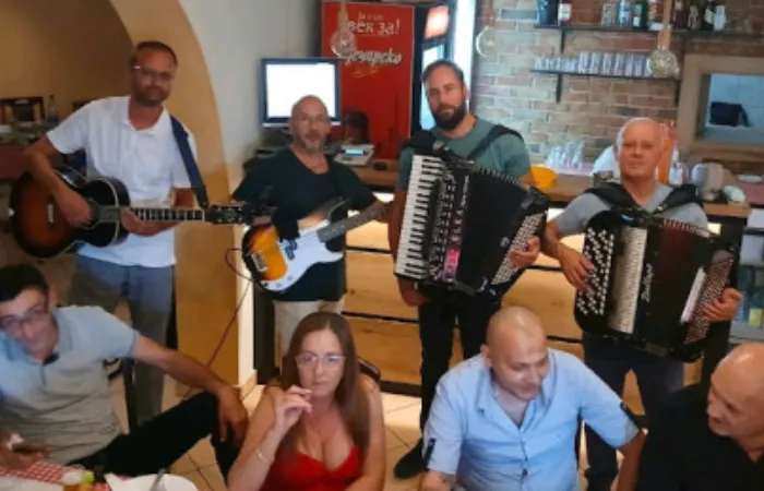 bendovi za svadbe - Квартет Тројка