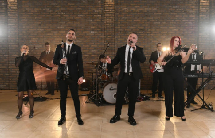 bendovi za svadbe - GET LUCKY BAND